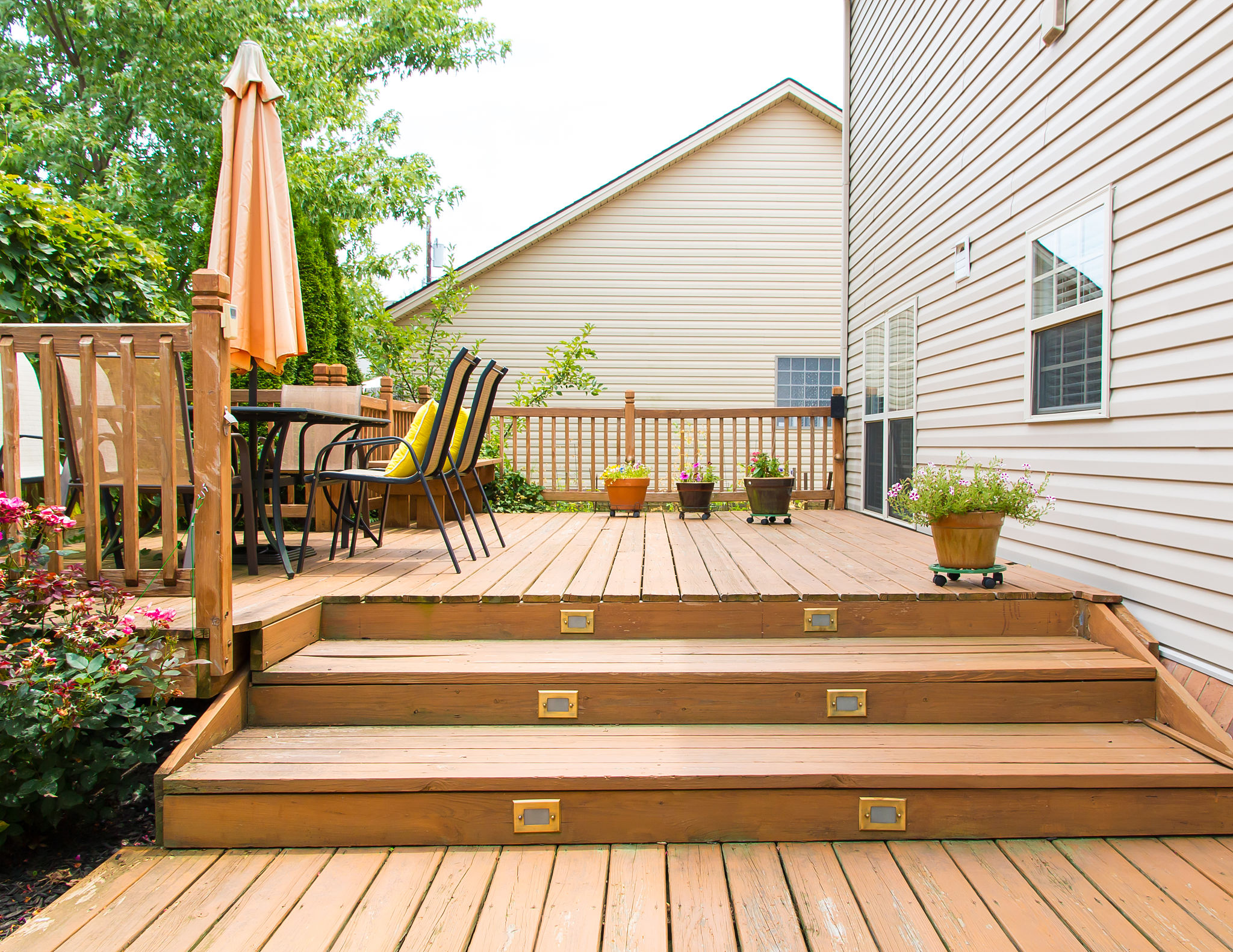 custom deck design
