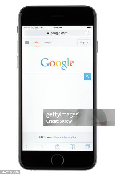 google em um iphone 6 - iphone screen - fotografias e filmes do acervo