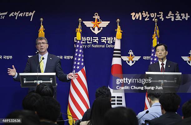 South Korean Defense Minister Han Min-Koo attends the joint press conference with U.S. Secretary Of Defense Ashton Carter on April 10, 2015 in Seoul,...