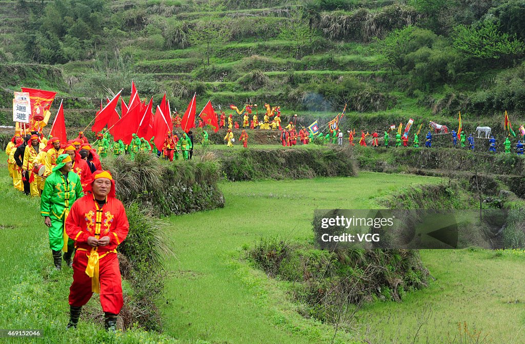 Drums And Gongs To Pray For Blessings In Jinhua