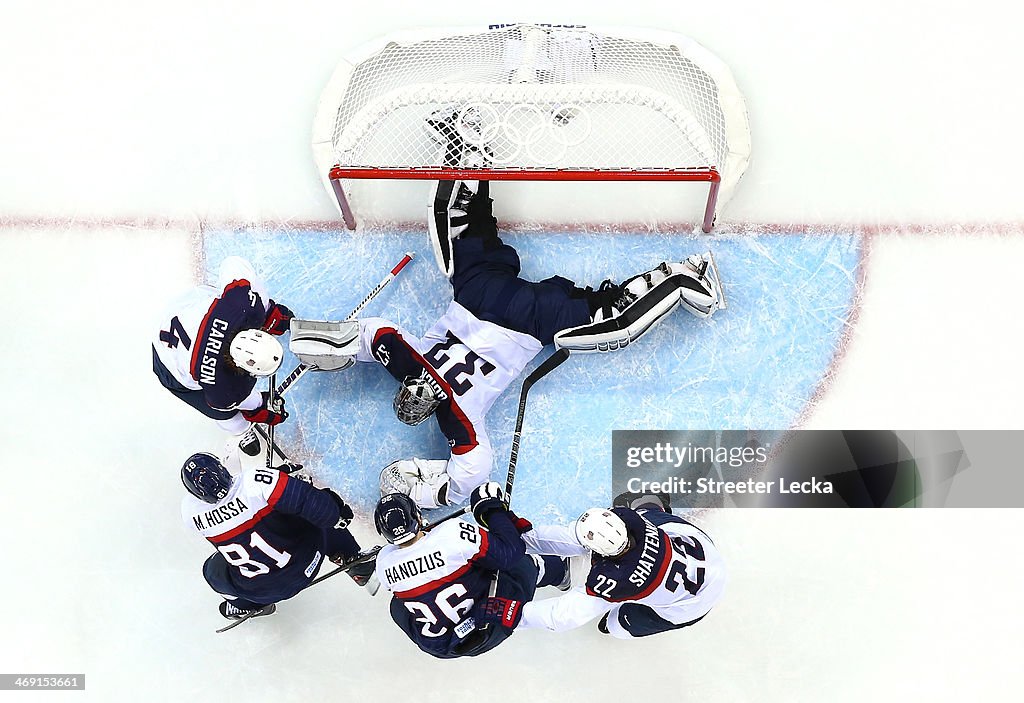 Ice Hockey - Winter Olympics Day 6 - Slovakia v United States