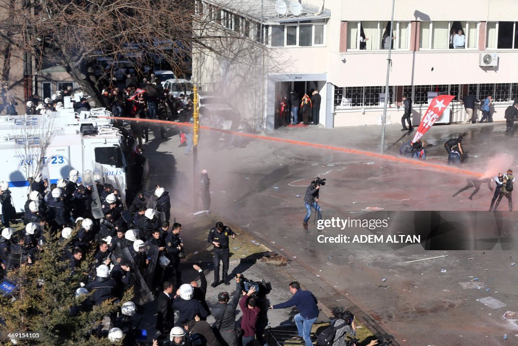 TOPSHOT-TURKEY-PROTEST-POLITICS