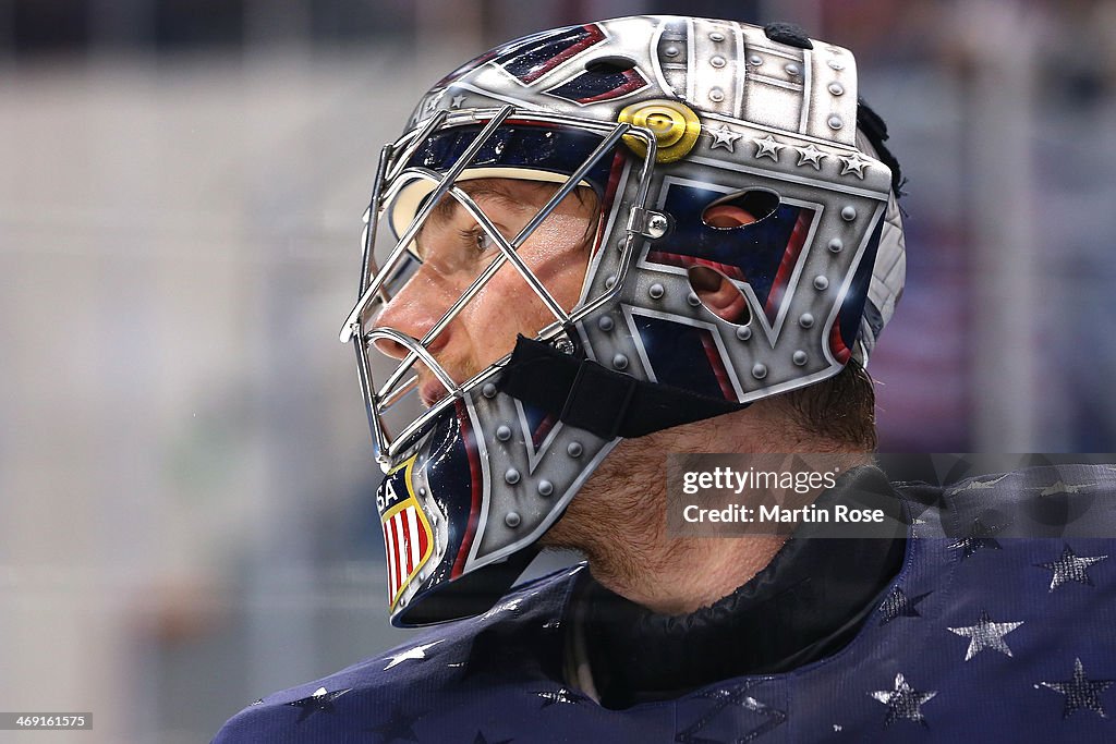 Ice Hockey - Winter Olympics Day 6 - Slovakia v United States