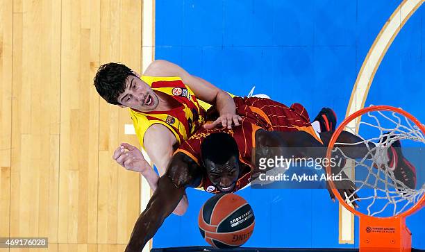 Ante Tomic, #44 of FC Barcelona competes with Patric Young, #4 of Galatasaray Liv Hospital Istanbul during the Turkish Airlines Euroleague Basketball...