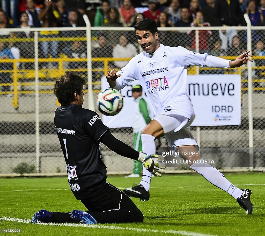 COLOMBIA-CONFLICT-PEACE-FBL-MARADONA-ANGEL-TUBERQUIA