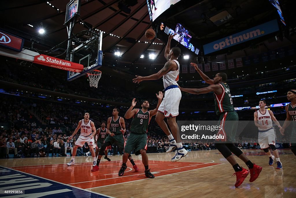 Milwaukee Bucks v New York Knicks