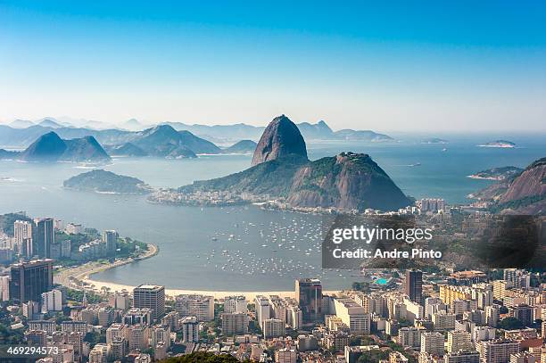 botafogo bay, rio de janeiro - rio de janeiro buildings stock pictures, royalty-free photos & images