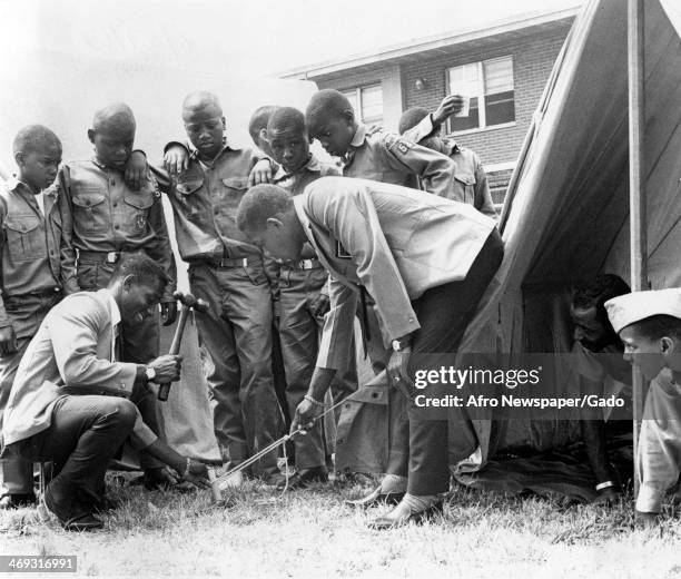 Charlie Leftwitch 18 photos et images haute résolution de Charles Leftwich - Getty Images