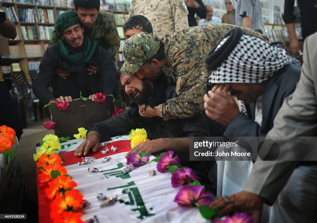 Iraqi Forces Battle ISIS In Anbar Province As Casualties Mount