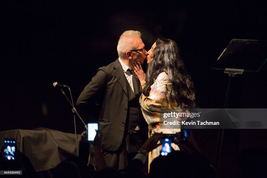 5th Annual amfAR Inspiration Gala Sao Paulo - Inside