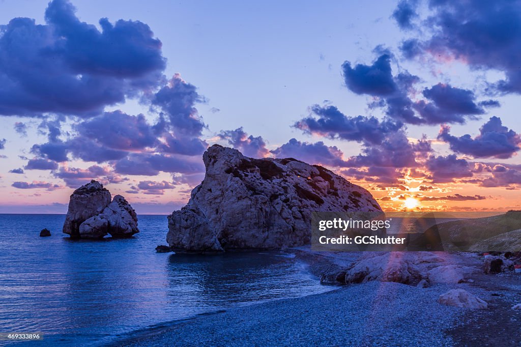 Sonnenuntergang in der Nähe von Petra tou Romiou (Aphrodite's Rock), Zypern