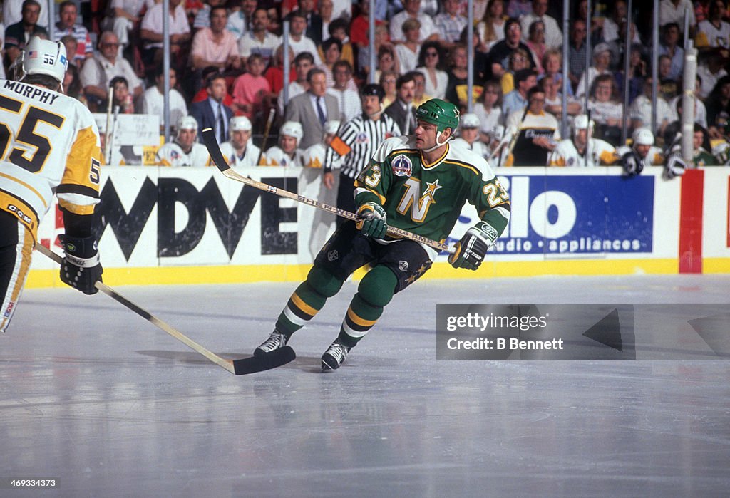 1991 Stanley Cup Finals Game 1 - Minnesota North Stars v Pittsburgh Penguins