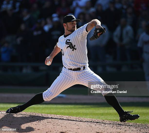 David Robertson of the Chicago White Sox pitches in the 9th inning for a save against the Minnesota Twins at U.S. Cellular Field on April 11, 2015 in...