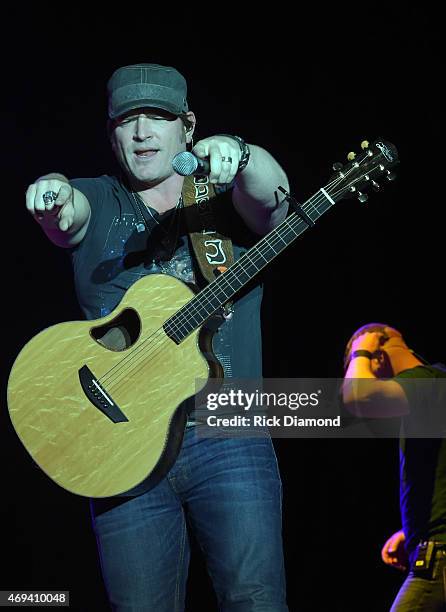 Singer/Songwriter Jerrod Niemann performs during Country Thunder USA - Day 3 on April 11, 2015 in Florence, Arizona.