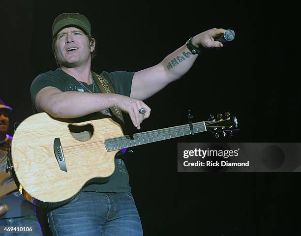 Singer/Songwriter Jerrod Niemann performs during Country Thunder USA - Day 3 on April 11, 2015 in Florence, Arizona.