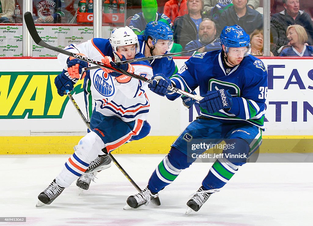 Edmonton Oilers v Vancouver Canucks