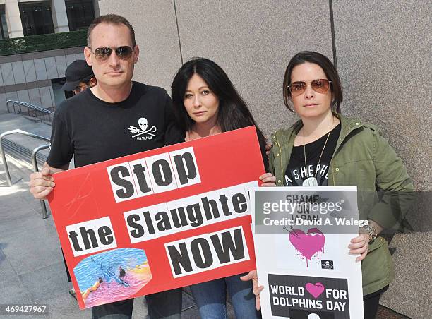 Actresses Shannen Doherty and Holly Marie Combs with Sea Shepherd Conservation Society's Southern California Coordinator David Hance attend the...
