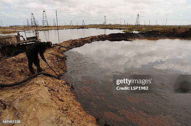azerbaijan oil industry - oil spill stock pictures, royalty-free photos & images