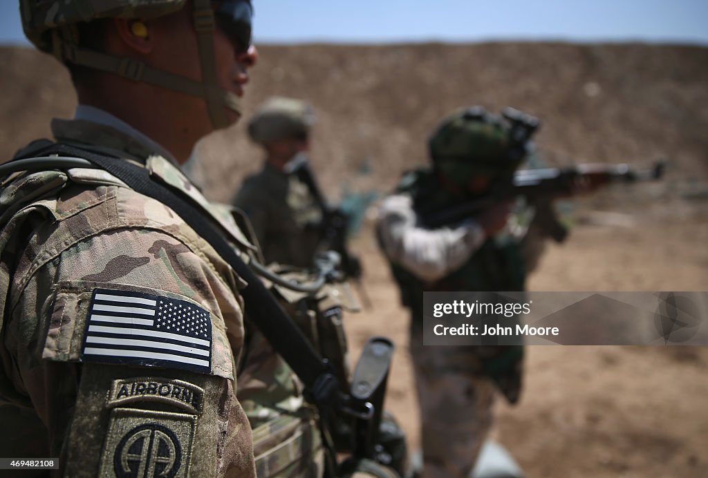 U.S. Military Trains Iraqi Army