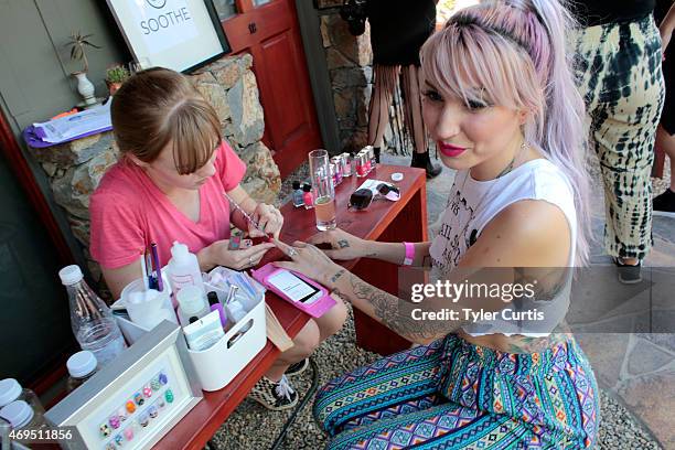 Makeup artist Mynxii White attends The Retreat At The Sparrows Lodge on April 12, 2015 in Palm Springs, California.