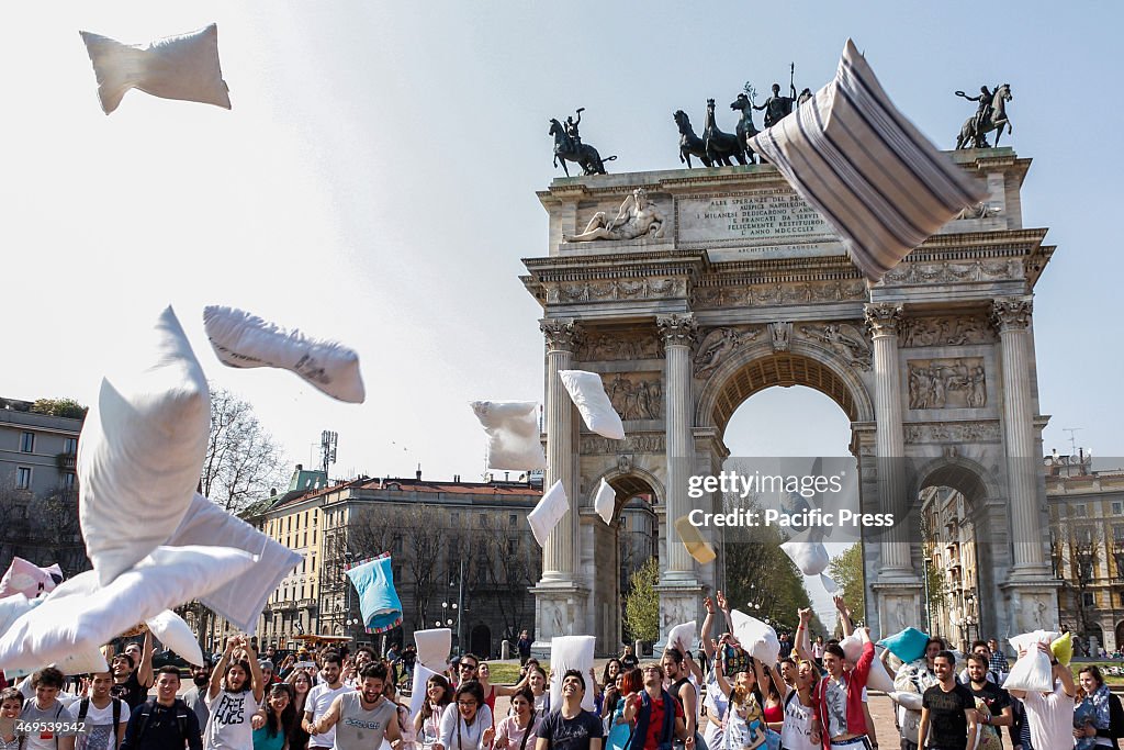 Hundreds of people gathered at the Arco della Pace, to...
