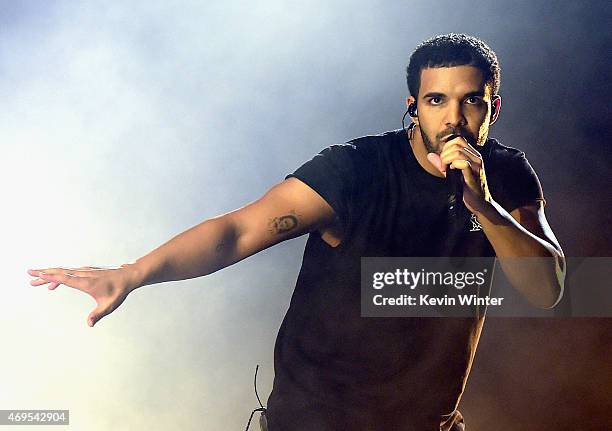 Rapper Drake performs onstage during day 3 of the 2015 Coachella Valley Music & Arts Festival at the Empire Polo Club on April 12, 2015 in Indio,...