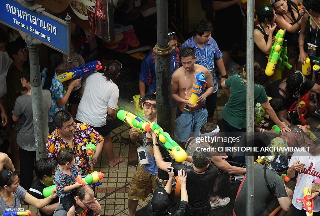 THAILAND-FESTIVAL-LIFESTYLE-SONGKRAN