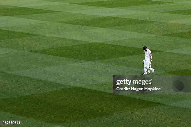 Peter Fulton of New Zealand leaves the field after being dismissed during day two of the 2nd Test match between New Zealand and India on February 15,...