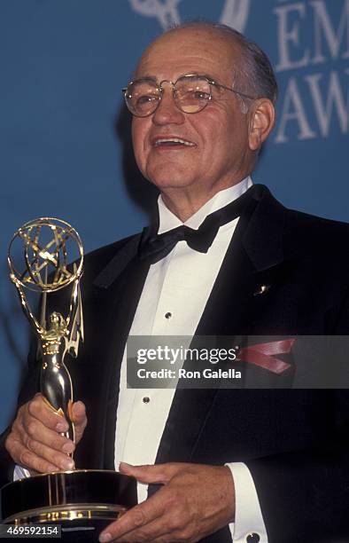 Richard Dysart attends 44th Annual Primetime Emmy Awards on August 30, 1992 at the Pasadena Civic Auditorium in Pasadena, California.