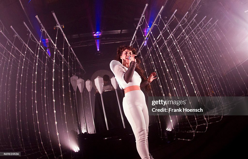 Purity Ring Perform In Berlin