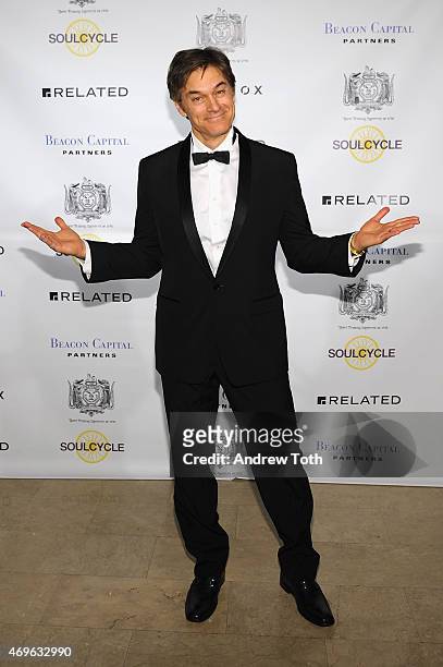 Dr. Mehmet Oz attends The Hasty Pudding Institute of 1770 Order of the Golden Sphinx Gala 2015 at The Plaza Hotel on April 13, 2015 in New York City.