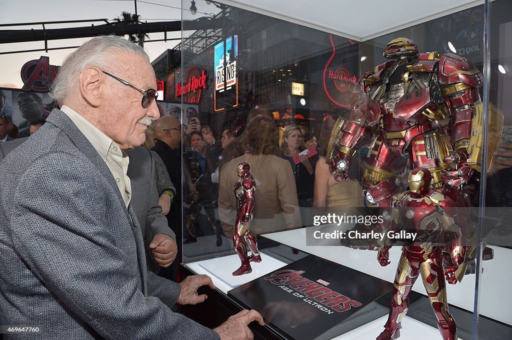 World Premiere Of Marvel's "Avengers: Age Of Ultron" - Red Carpet
