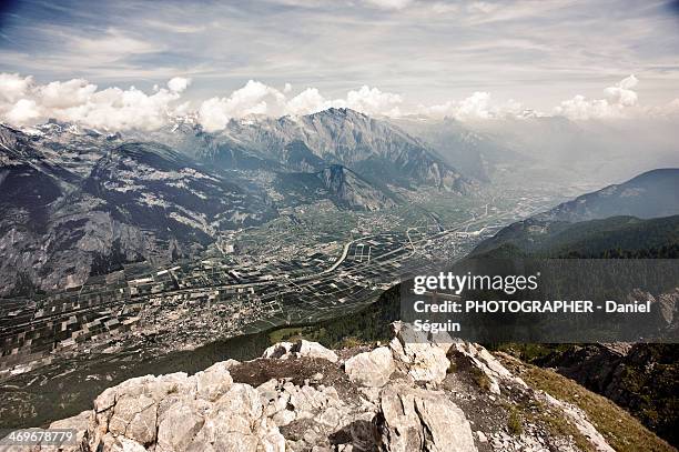 overlook la vallée du rhône, switzerland - rhone valley stock pictures, royalty-free photos & images