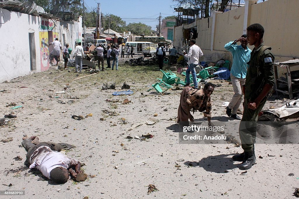 Car bomb goes off near Mogadishu ministry HQ