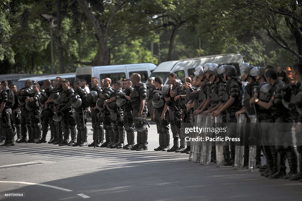 Military Police for the repossession of the building Hilton...