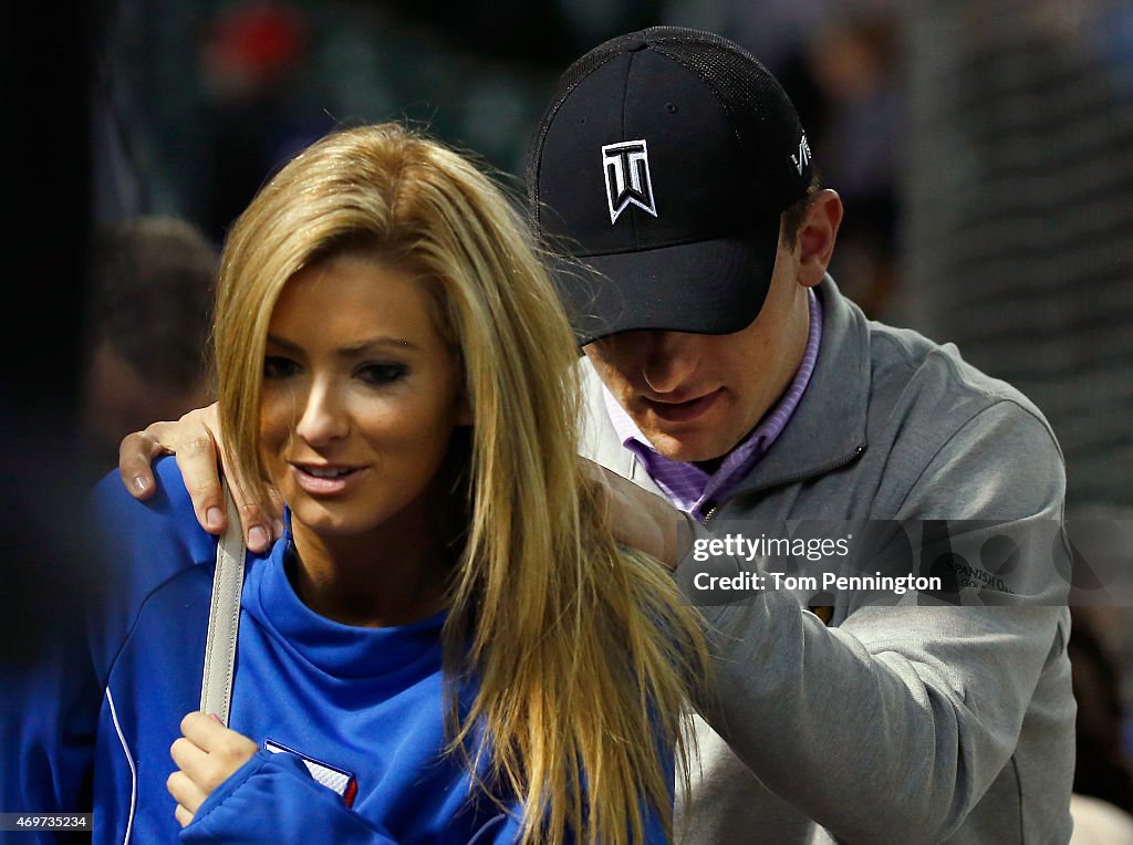 Los Angeles Angels of Anaheim v Texas Rangers