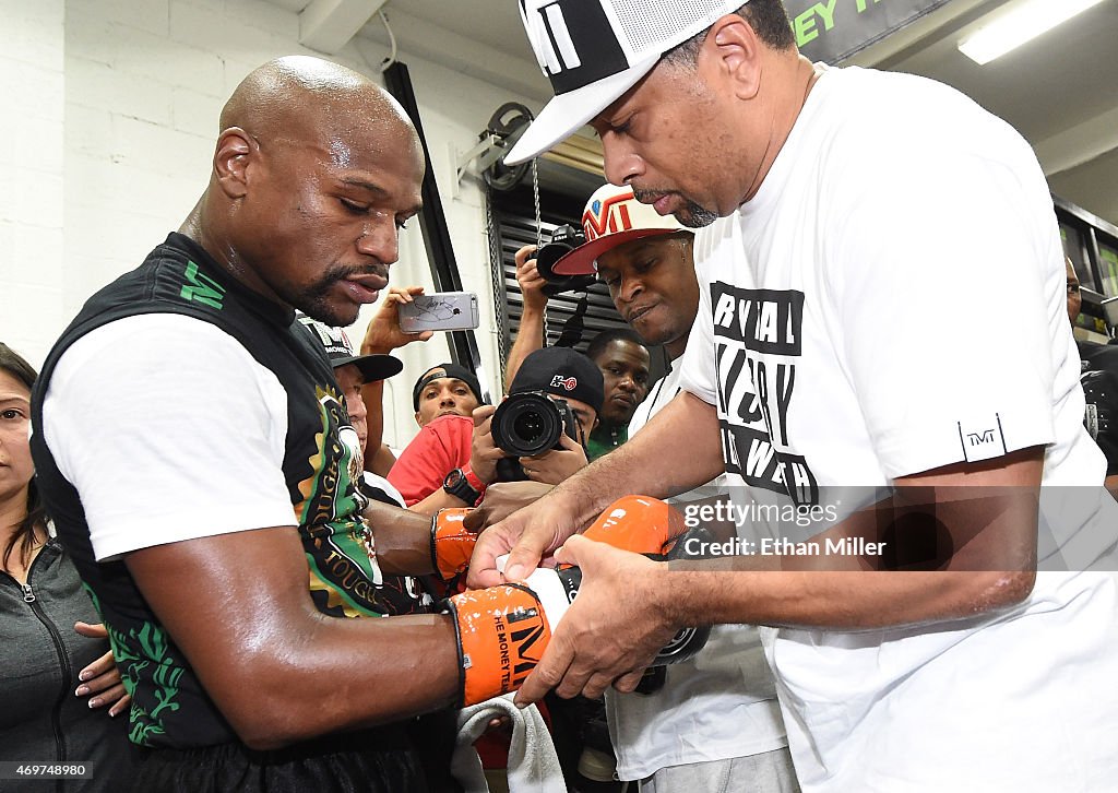 Floyd Mayweather Jr. Media Workout