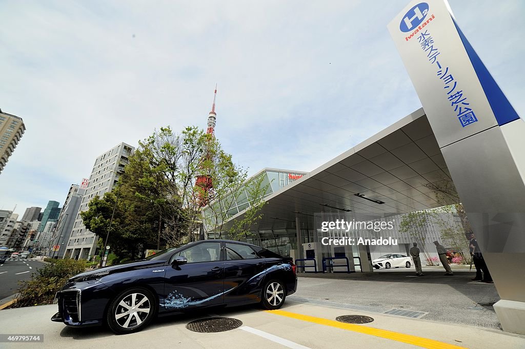 Toyota Mirai Hydrogen Fuel-Cell Sedan