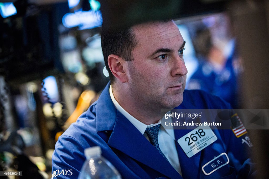 Positive Earnings Push Dow Jones Average Higher For Day