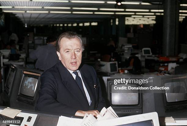 Television personality David Frost poses for a portrait in May 1990 in Los Angeles, California.
