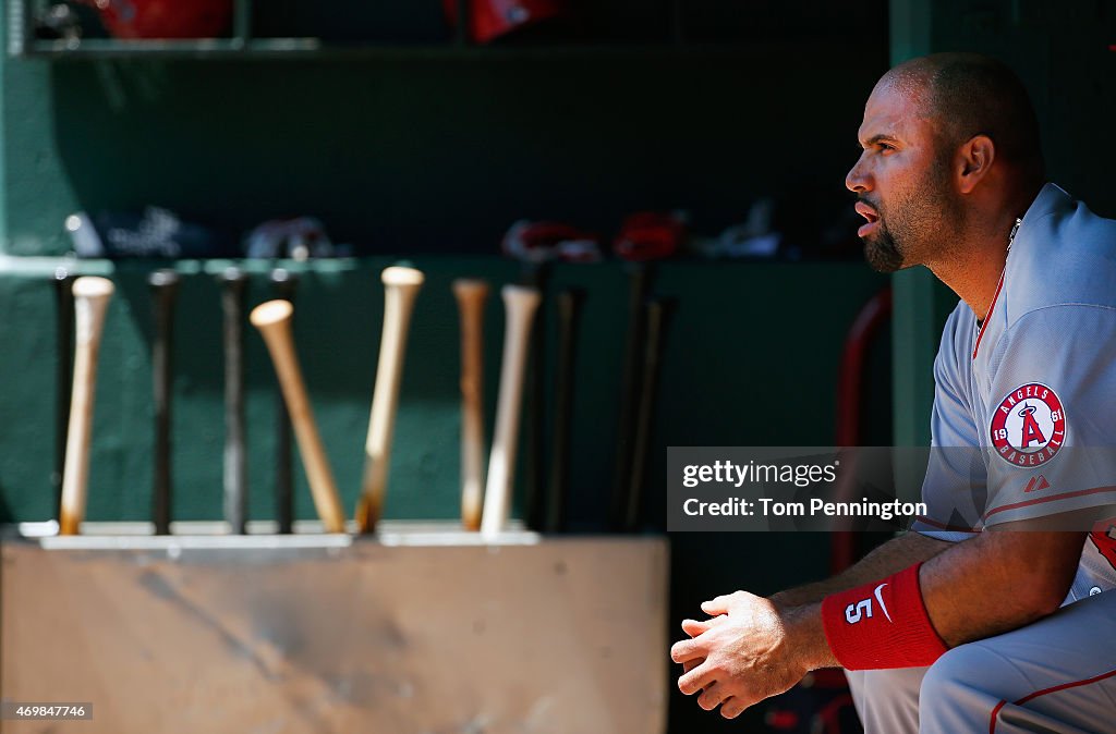 Los Angeles Angels of Anaheim v Texas Rangers