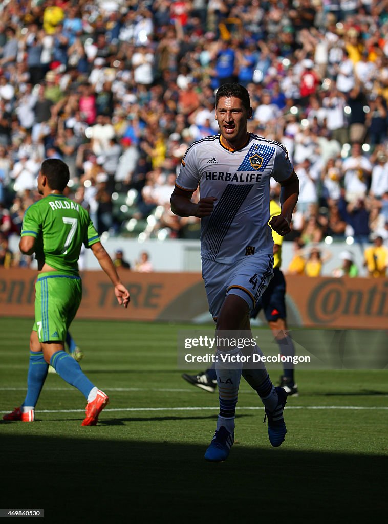 Seattle Sounders v Los Angeles Galaxy