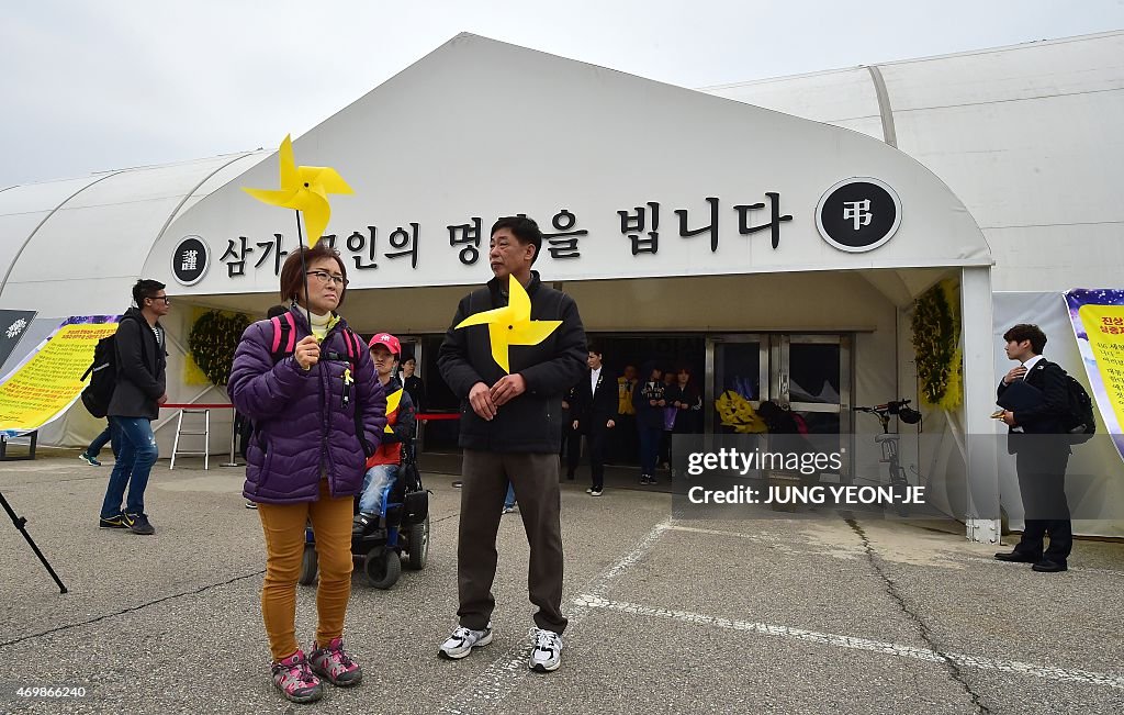 SKOREA-ACCIDENT-BOAT-ANNIVERSARY