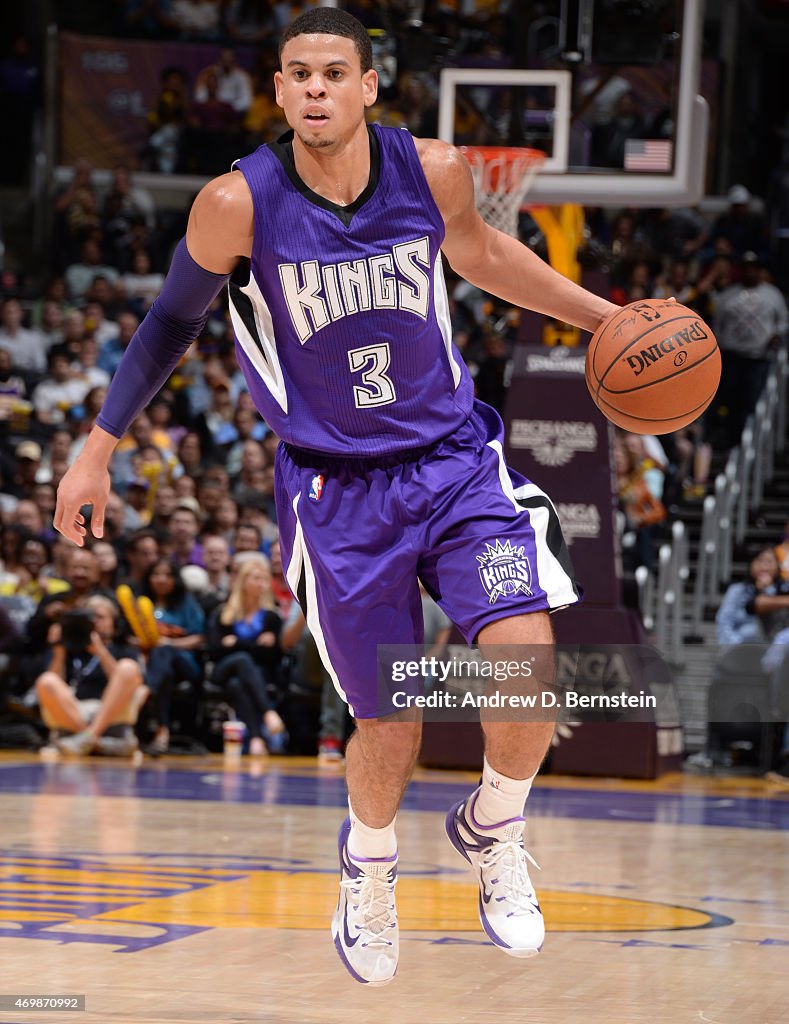 Sacramento Kings v Los Angeles Lakers