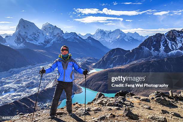 gokyo trek, sagarmatha national park, nepal - gokyo valley stock pictures, royalty-free photos & images