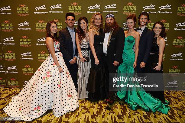 Personalities Bella Robertson, Korie Robertson, Willie Robertson, Sadie Robertson and John Luke Robertson arrive at the world premiere of "Duck...