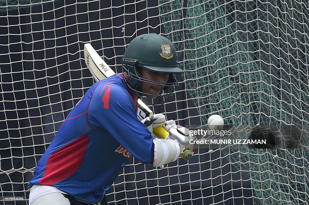 CRICKET-BAN-PAK-PRACTICE