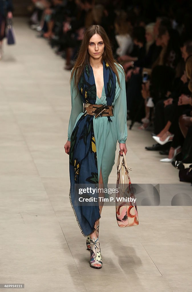 Burberry Prorsum: Runway - London Fashion Week AW14