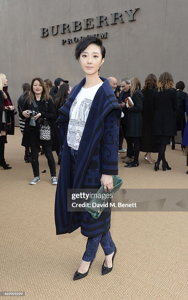 Burberry Womenswear Autumn/Winter 2014 - Front Row & Show