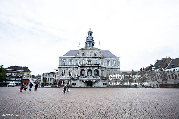 town hall and square markt in maastricht - maastricht stock pictures, royalty-free photos & images